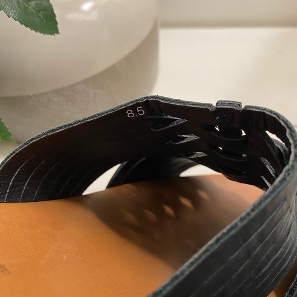 Seychelles • Italian Leather Wedge - Picture 8 of 11